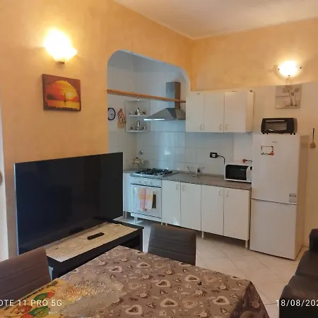 Vercelli Holiday House Apartment *